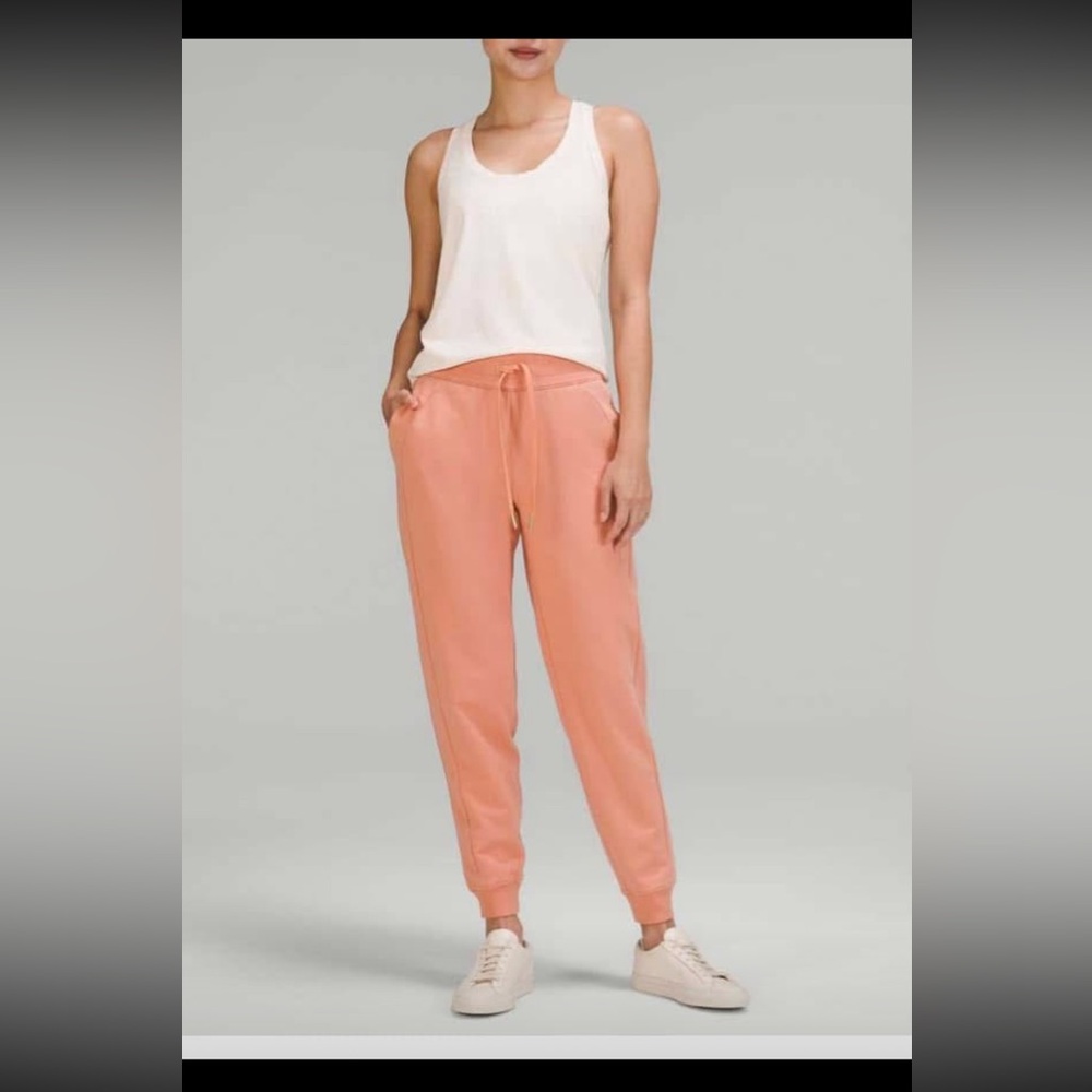 Lululemon pink savanna scuba Joggers with Elastic Waistband